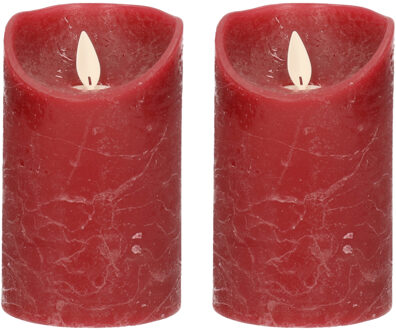 Anna's Collection 2x LED kaarsen/stompkaarsen bordeaux rood met dansvlam 12,5 cm - LED kaarsen
