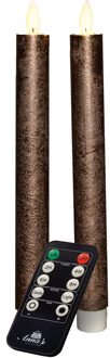 Anna's Collection LED dinerkaarsen - 2x st - brons - 23 cm - met afstandsbediening