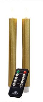 Anna's Collection LED dinerkaarsen - 2x st - goud - ribbel - 23 cm - met afstandsbediening