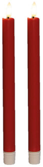 Anna's Collection Led dinerkaarsen - 2x st - rood - 25 cm - 3D vlam - warm wit licht
