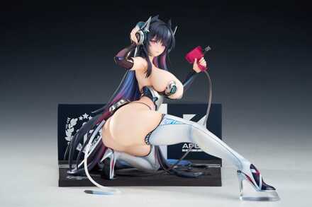 Apex Azur Lane PVC Statue 1/7 Strasbourg Faerie of the Race Circuit Ver. 16 cm