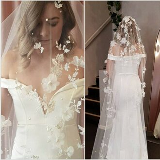 Applicaties Wedding Veil 3D Bloemen Parels Bridal Veils Kapel Lengte Elegante Bruid Veils Bruiloft Accessoires wit