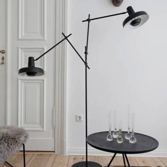 Arigato vloerlamp, 2-lamps, zwart