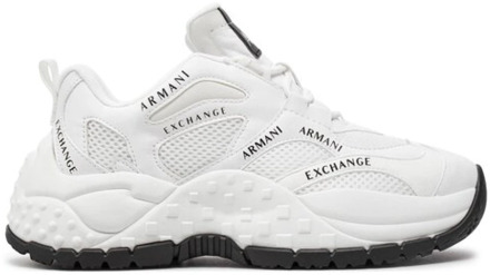 Armani Exchange Witte Sneakers voor een Stijlvolle Look Armani Exchange , White , Dames - 37 Eu,40 Eu,36 Eu,41 Eu,38 Eu,39 EU