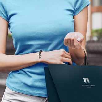 Armband met 5 Echte Gecremeerde Tahiti ParelEN DOOR Circled 8-9 mm Zilver