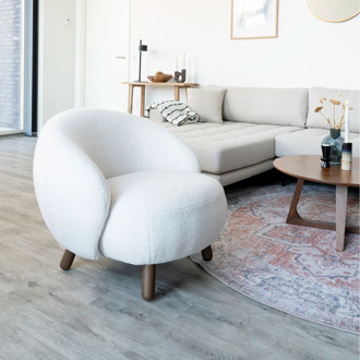 Artichok Mona fauteuil teddystof wit - met walnoot kleur poten