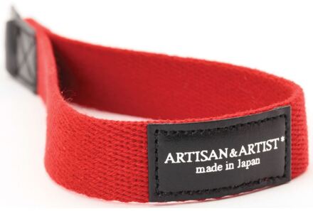 Artisan & Artist ACAM 295 Handstrap Rood