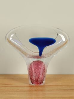 Asbestemming, sculptuur Jablonski roze/blauw, 28 cm.