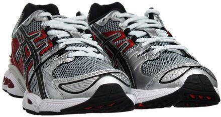 ASICS Gel-Nimbus 9 Heren Zilveren Sneakers - maat EU 38 / UK 5