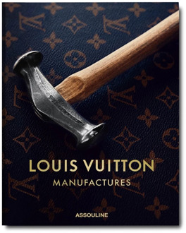 Assouline Louis Vuitton Living Boek Assouline , Multicolor , Heren - ONE Size