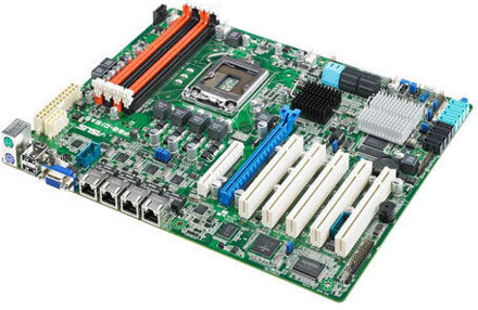 Asus P8B-C/SAS/4L Moederbord