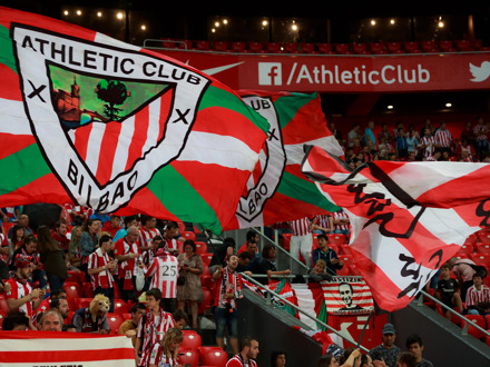 Athletic Bilbao vs Valencia CF (La Liga) (Vliegtuig)