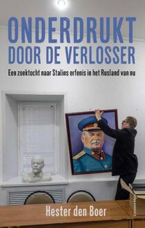 Atlas Contact, Uitgeverij Onderdrukt door de verlosser - Boek Hester den Boer (9045033453)