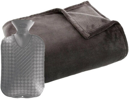 Atmosphera Fleece deken/plaid Donkergrijs 125 x 150 cm en een warmwater kruik 2 liter - Plaids