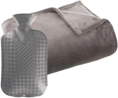 Atmosphera Fleece deken/plaid grijs 125 x 150 cm en een warmwater kruik 2 liter - Plaids