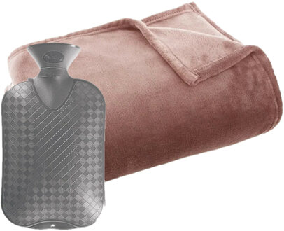 Atmosphera Fleece deken/plaid Oud Roze 125 x 150 cm en een warmwater kruik 2 liter - Plaids