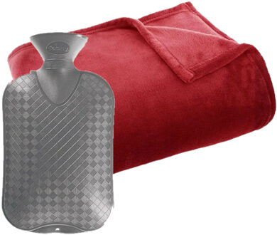 Atmosphera Fleece deken/plaid rood 125 x 150 cm en een warmwater kruik 2 liter - Plaids