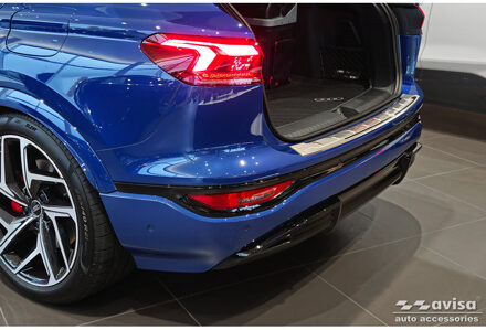 Audi Avisa RVS Achterbumperprotector passend voor Audi Q6 e-tron (GFB) 2024- 'Shadow Premium' AV250250