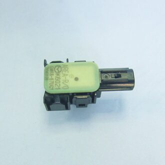 Auto Accessoires Body Voorbumper Parking Sensor GMK6-67-UC1 Voor Mazda CX5 Mazda 3 MX5 Mazda 6 CX3 1 stk