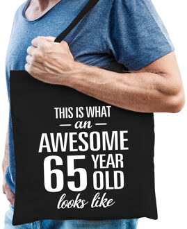 Awesome 65 year / geweldig 65 jaar cadeau tas zwart voor heren - kado tas / verjaardag tasje / shopper