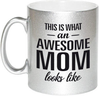 Awesome mom cadeau mok / beker zilver voor Moederdag 330 ml - feest mokken Zilverkleurig