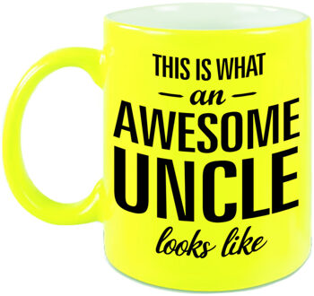 Awesome uncle / oom cadeau mok / beker neon geel 330 ml - feest mokken