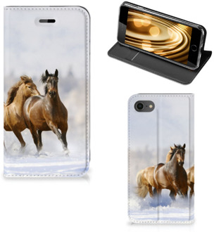 B2Ctelecom Book case iPhone 7 | 8 | SE 2020 Hoesje Paarden