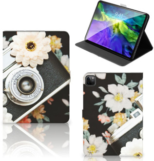 B2Ctelecom Bookcase met naam iPad Pro 11 (2020) Tablet Hoes met Magneetsluiting Vintage Camera