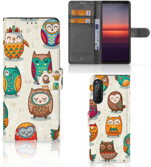 B2Ctelecom Bookcover Case Sony Xperia 5II Telefoonhoesje Vrolijke Uilen