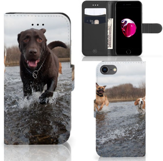 B2Ctelecom Bookcover iPhone SE (2020) | 7 | 8 Hoesje Design Honden