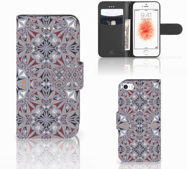 B2Ctelecom Bookhoesje iPhone SE Flower Tiles