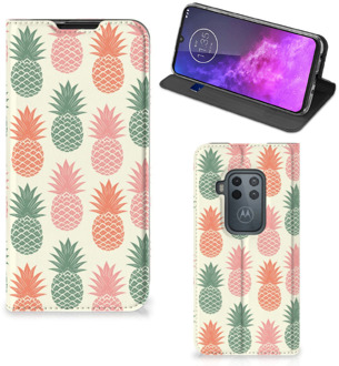 B2Ctelecom Flip Style Cover Motorola One Zoom Ananas