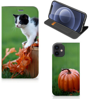 B2Ctelecom Hoesje iPhone 12 Mini Flip Case Kitten