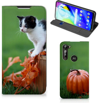 B2Ctelecom Hoesje Motorola Moto G8 Power Flip Case Kitten