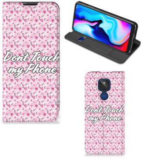 B2Ctelecom Hoesje Motorola Moto G9 Play Bookcase Flowers Pink Don't Touch My Phone