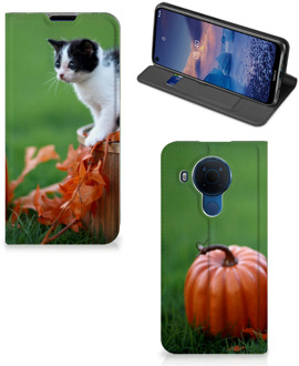 B2Ctelecom Hoesje Nokia 5.4 Flip Case Kitten