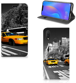 B2Ctelecom Huawei P Smart Plus Standcase Hoesje Design New York Taxi