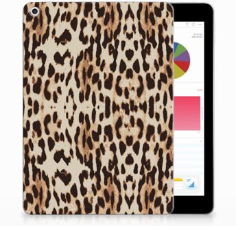 B2Ctelecom iPad 9.7 2018 | 2017 Siliconen Tablethoesje Leopard