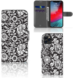 B2Ctelecom iPhone 11 Pro Hoesje Black Flowers