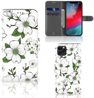 B2Ctelecom iPhone 11 Pro Max Hoesje Dogwood Flowers