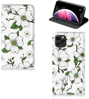 B2Ctelecom iPhone 11 Pro Max Smart Cover Dogwood Flowers