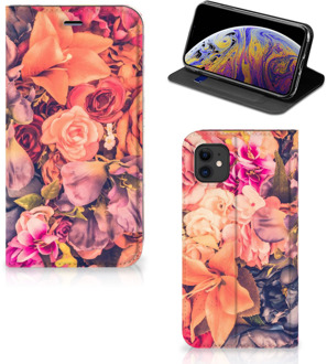 B2Ctelecom iPhone 11 Smart Cover Bosje Bloemen