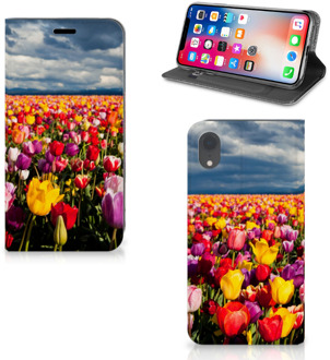 B2Ctelecom iPhone XR Bookcase met magneetsluiting Tulpen