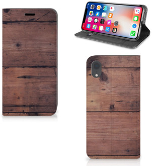 B2Ctelecom iPhone XR Bookcover met magneetsluiting Old Wood