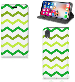 B2Ctelecom iPhone XR hoesje met magneetsluiting Zigzag Groen