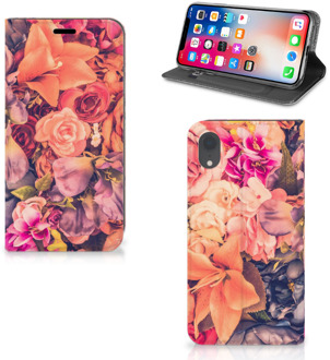 B2Ctelecom iPhone Xr Standcase Hoesje Design Bosje Bloemen