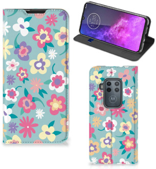 B2Ctelecom Motorola One Zoom Smart Cover Flower Power