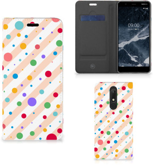 B2Ctelecom Nokia 5.1 (2018) Hoesje met Magneet Dots