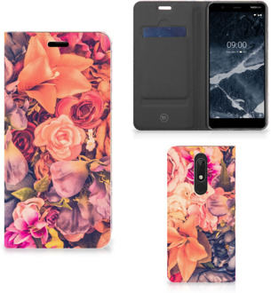 B2Ctelecom Nokia 5.1 (2018) Smart Cover Bosje Bloemen