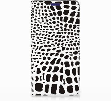 B2Ctelecom Samsung Galaxy S10e Uniek Standcase Hoesje Slangenprint